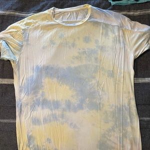 Balance Athletics Men’s Large Athletic Shirt